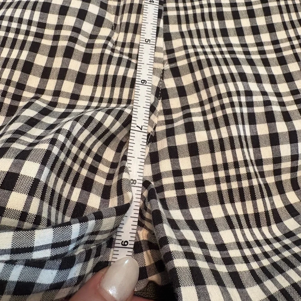 The Limited Black and White Checkered Women's Shorts size 10